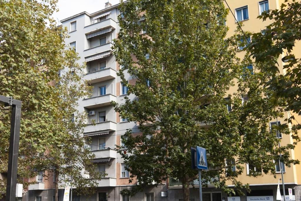 Youhosty - Misurata 63 Apartment Milan Luaran gambar